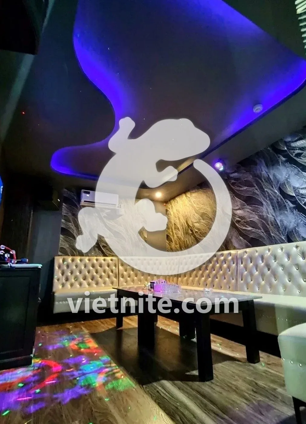 다낭 넘버원 가라오케 주류 세트 구성